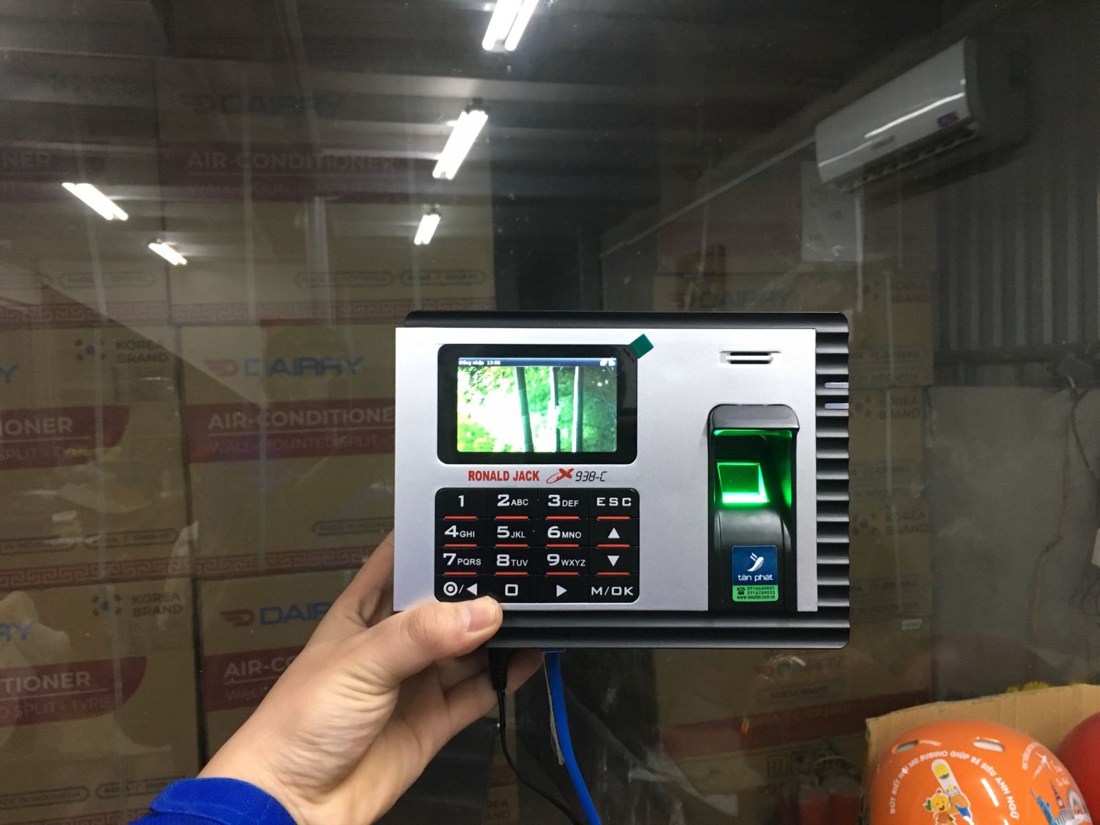 Máy Chấm Công Zkteco X938C 12 Máy chấm công Ronald Jack X938C xác thực bằng vân tay và thẻ cảm ứng